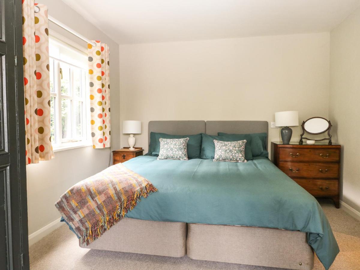 The Barn At Sandhole Cottage Тонбридж Екстериор снимка